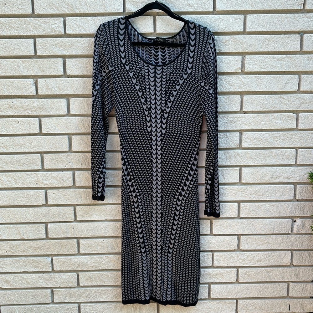 Papillon Black/Grey Knit Fitted Long Sleeve Midi Dress Sz XL